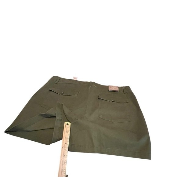 Banana Republic Women's AUTHENTIC CHINO UTILITY SHORT Green High Rise Size 18 - Picture 4 of 12